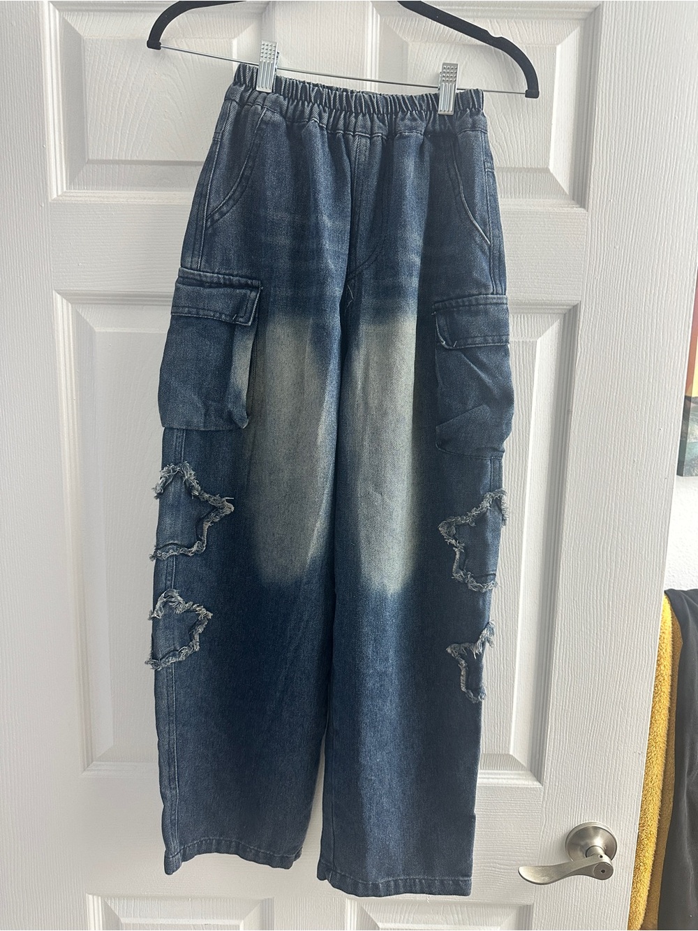 Kids Wide-Leg Distressed Cargo Jeans in Washed Blue